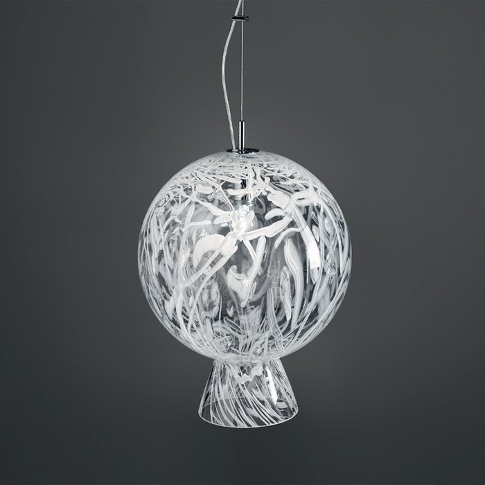 Подвесной светильник Sylcom с плафоном в виде шара из муранского стекла - купить Подвесные светильники по цене 44330.0