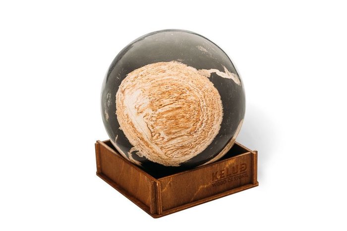 Декоративный шар из окаменелого дерева 383684