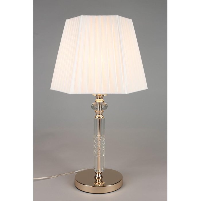 Настольная лампа Silvian с белым абажуром - лучшие Настольные лампы в INMYROOM