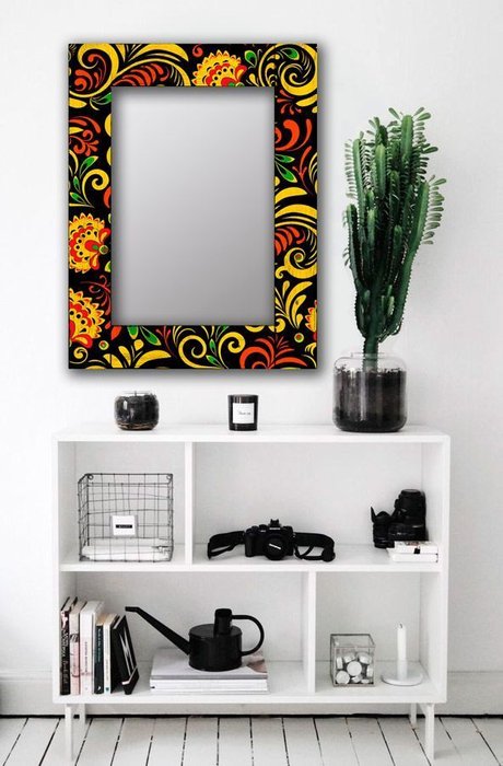 Настенное зеркало Цветочный двор в раме из массива сосны 65х65 - купить Настенные зеркала по цене 8990.0