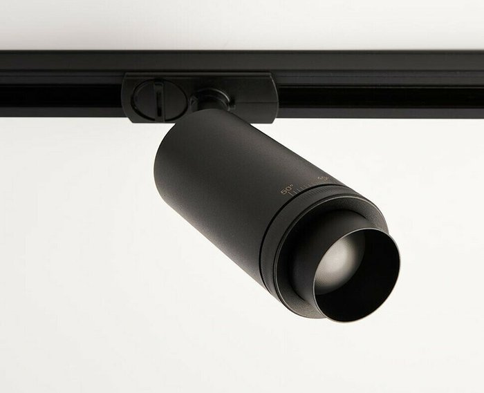 Трековый светильник Italline IT02-021 black 3000K - купить Трековые светильники по цене 5700.0 Трековый светильник Italline IT02-021 black 3000K - купить Трековые светильники по цене 5700.0