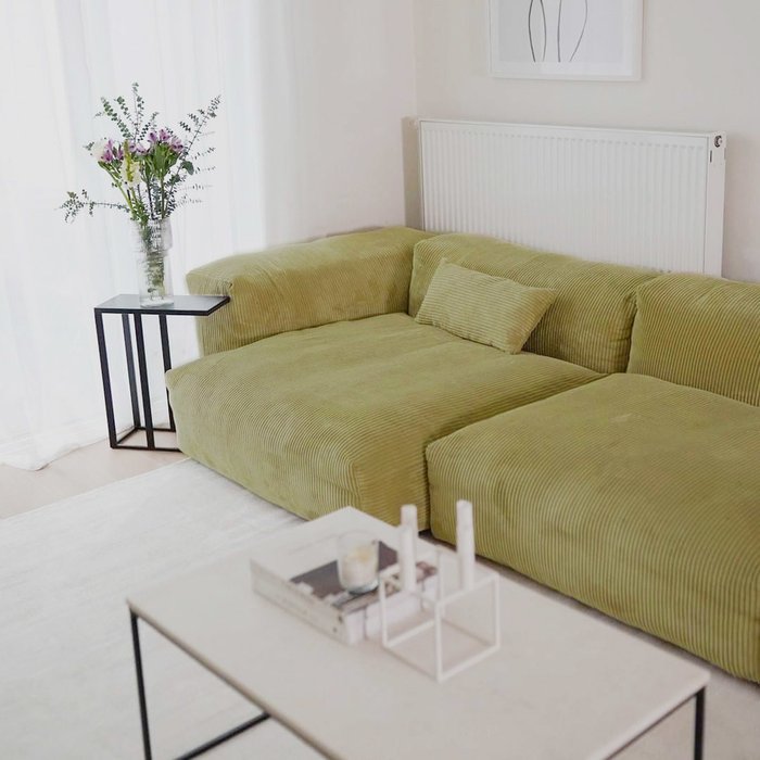 Прямой диван Фиджи двухсекционный горчично-зеленого цвета - лучшие Прямые диваны в INMYROOM