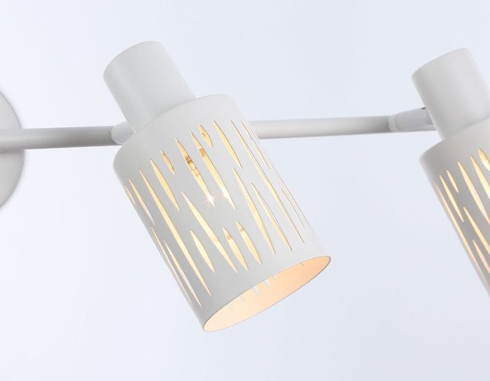 тройные споты Loft TR8666 (металл, цвет белый) - лучшие Накладные споты в INMYROOM