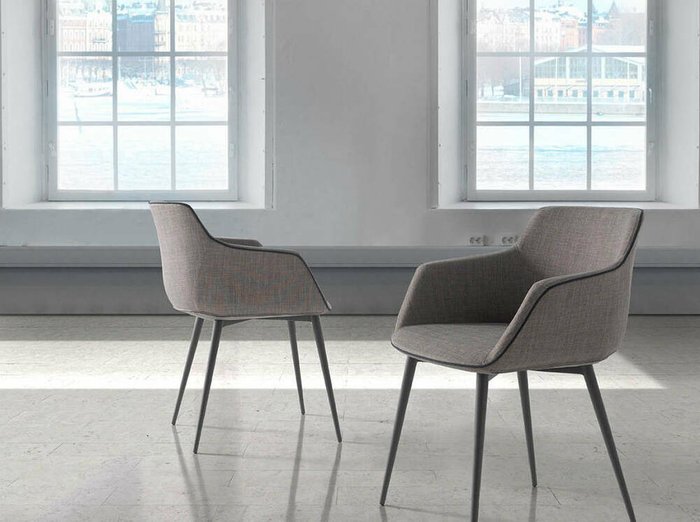 Стул с обивкой из ткани серого цвета - купить Обеденные стулья по цене 49990.0