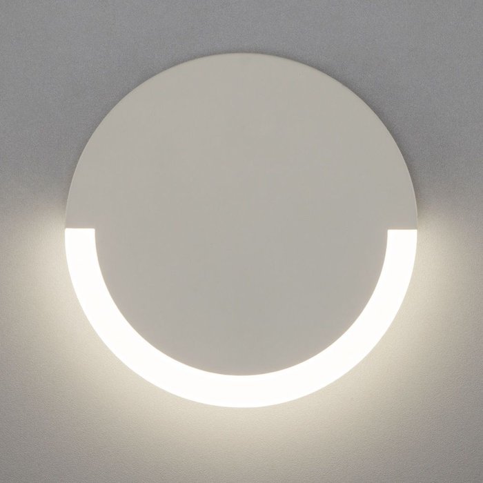 Настенный светодиодный светильник 40147/1 LED белый Radiant - лучшие Бра и настенные светильники в INMYROOM