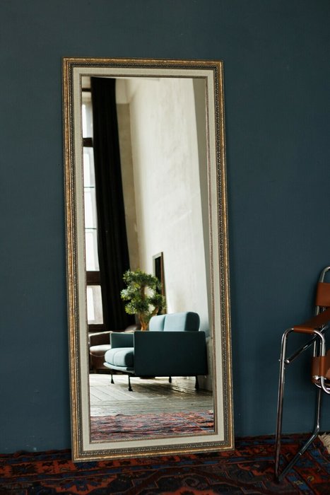 Напольное зеркало Tascante серебристого цвета - купить Напольные зеркала по цене 24000.0