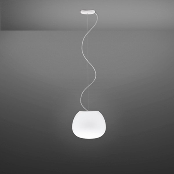 Подвесной светильник Fabbian "LUMI mochi" из дутого стекла матово-белого цвета - купить Подвесные светильники по цене 32530.0
