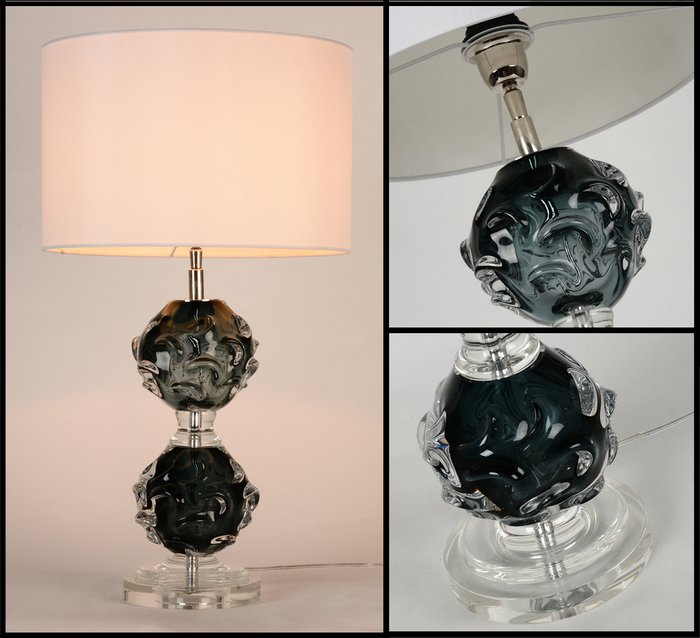 Настольная лампа с абажуром белого цвета - купить Настольные лампы по цене 35040.0