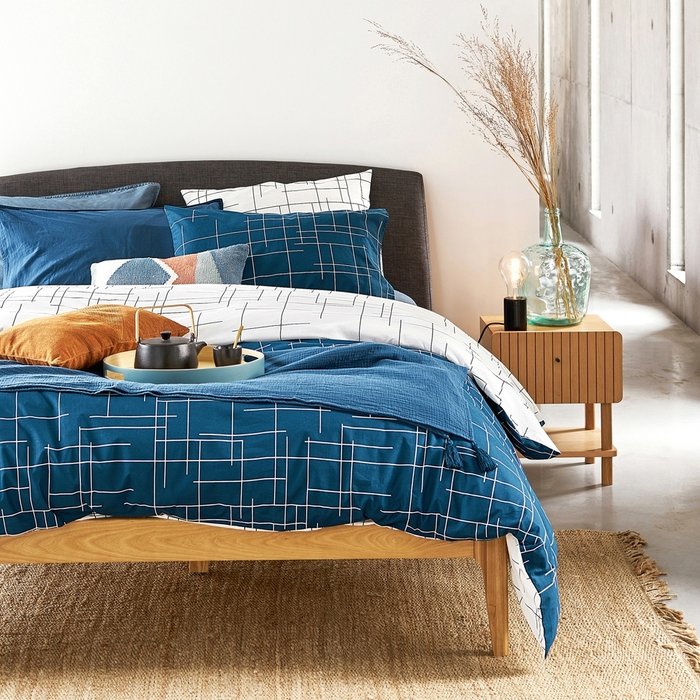 Кровать с кроватным основанием Agura 140x190 серого цвета - лучшие Кровати для спальни в INMYROOM