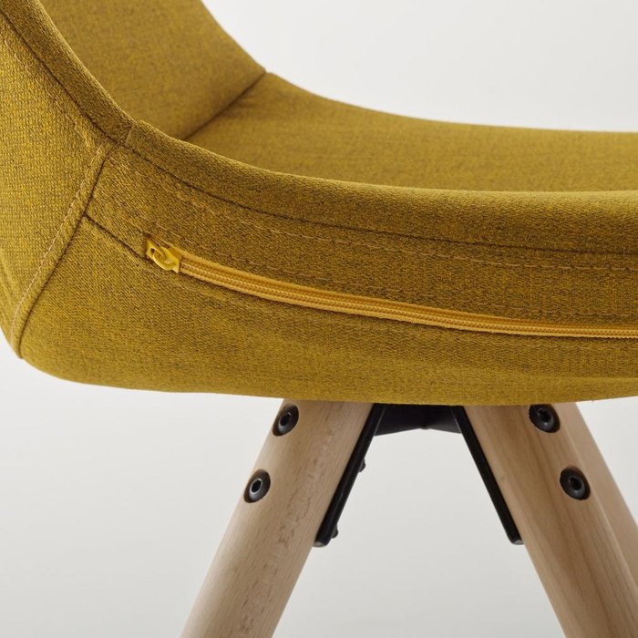 Комплект из двух стульев Asting желтого цвета - лучшие Обеденные стулья в INMYROOM