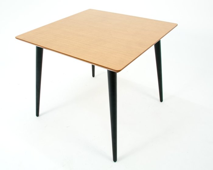Стол обеденный Монте 100 со столешницей бежевого цвета - лучшие Обеденные столы в INMYROOM