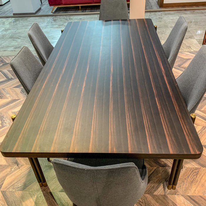 Обеденный стол Benissa темно-коричневого цвета - лучшие Обеденные столы в INMYROOM