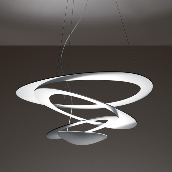 Подвесной светильник Artemide Pirce из окрашенного алюминия Подвесной светильник Artemide Pirce из окрашенного алюминия