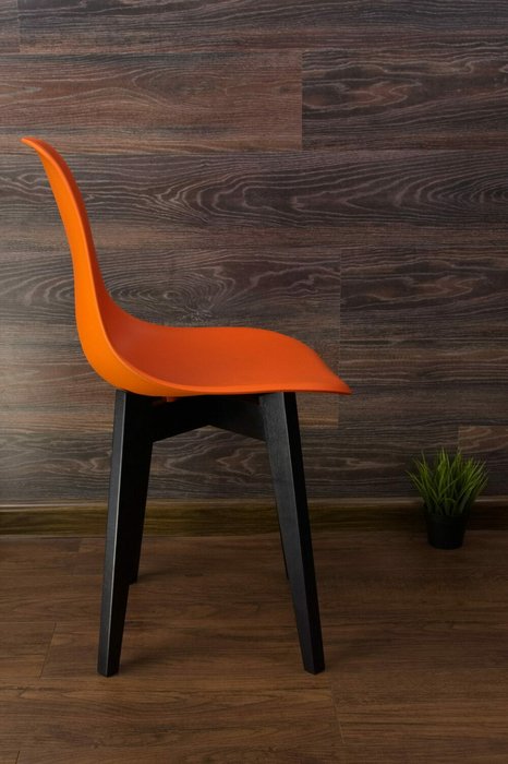 Стул Сашш оранжево-черного цвета - лучшие Обеденные стулья в INMYROOM