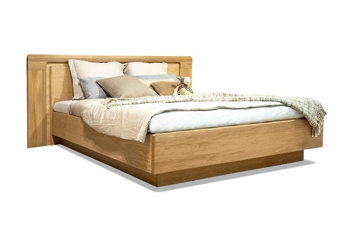 Кровать двуспальная Хедмарк 180х200 светло-коричневого цвета