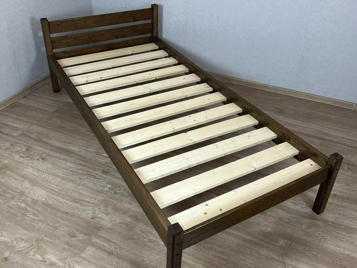 Кровать односпальная Классика сосновая 90х200 цвета темный дуб - лучшие Кровати для спальни в INMYROOM