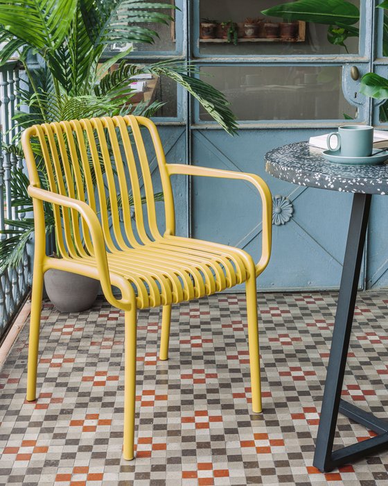 Стул Isabellini горчичного цвета - лучшие Обеденные стулья в INMYROOM