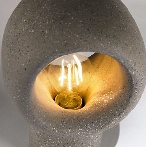 Настольная лампа Arilia светло-серого цвета - купить Настольные лампы по цене 10990.0
