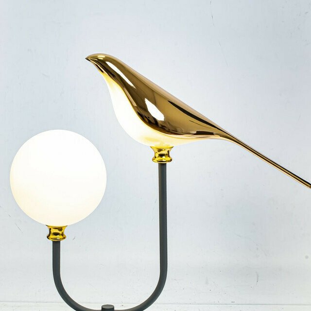 Настольная лампа бело-золотого цвета - купить Настольные лампы по цене 8250.0