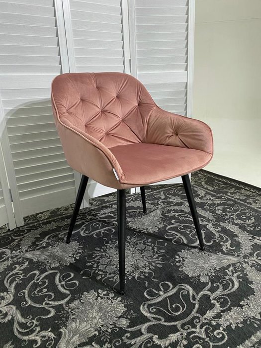 Стул Breeze Bluvel розового цвета - лучшие Обеденные стулья в INMYROOM