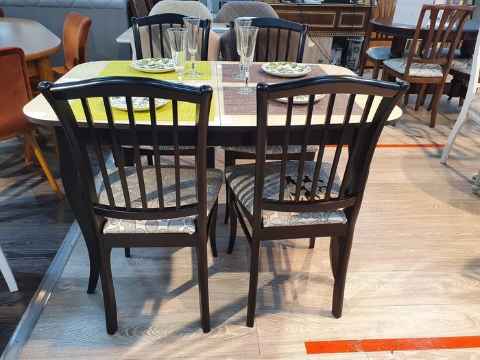 Стол обеденный раскладной со стеклянной столишницей цвета белый сатин - лучшие Обеденные столы в INMYROOM