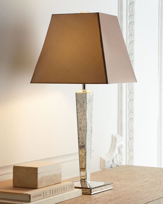 Настольная лампа Кортни с коричневым абажуром - купить Настольные лампы по цене 13109.0