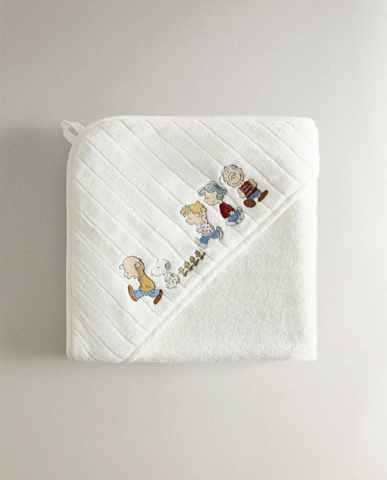 Детское полотенце с капюшоном Peanuts™ - купить Полотенца для рук по цене 4882.0