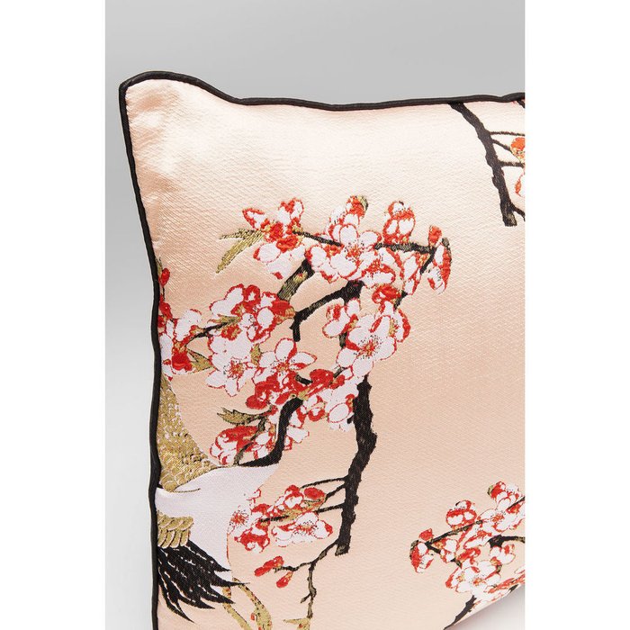 Подушка Garden розового цвета - лучшие Декоративные подушки в INMYROOM