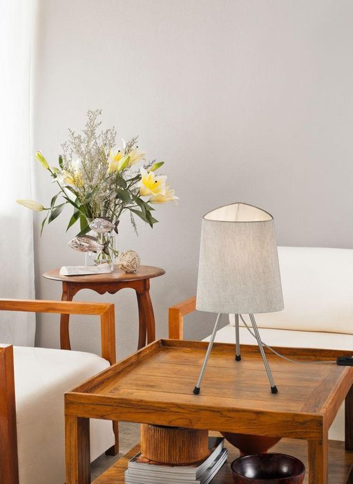 Настольная лампа Comfort с бежевым абажуром - лучшие Настольные лампы в INMYROOM