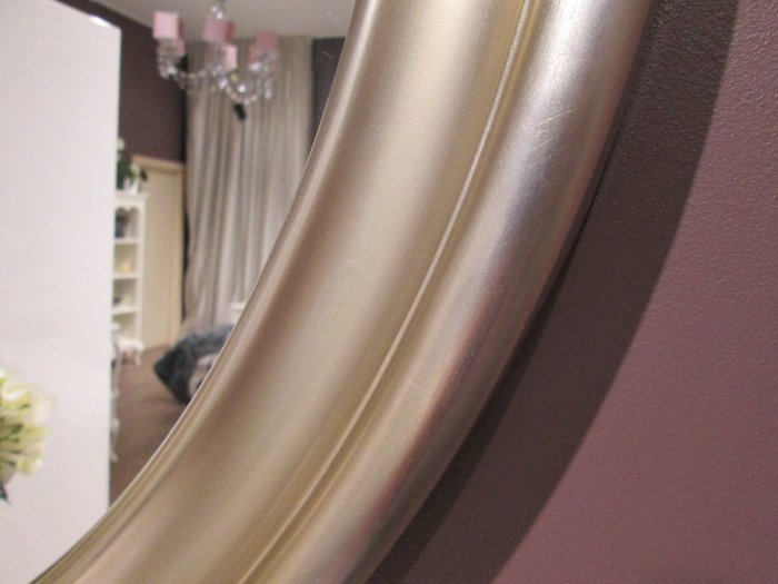 Настенное зеркало Palermo диаметр 85 в раме серебряного цвета - лучшие Настенные зеркала в INMYROOM