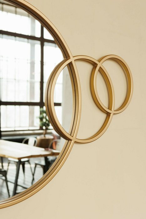 Настенное зеркало Olimp золотого цвета - купить Настенные зеркала по цене 36000.0