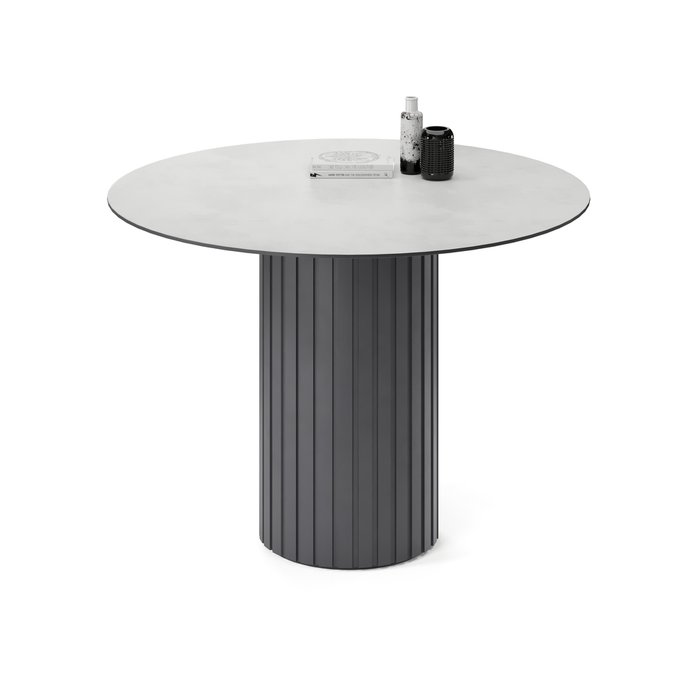 Обеденный стол круглый Кейд черного цвета с белой столешницей - купить Обеденные столы по цене 62192.0