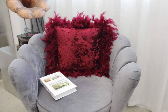 Чехол для подушки Бурлеск 40х40 бордового цвета - купить Чехлы для подушек по цене 2050.0