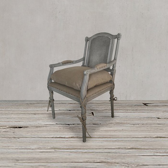 Стул с подушкой бежевого цвета - купить Обеденные стулья по цене 61650.0