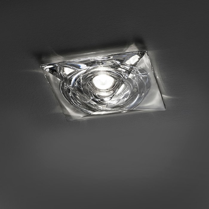Встраиваемый светильник Faretti Cheope выполнен из прозрачного стекла - лучшие Встраиваемые споты в INMYROOM