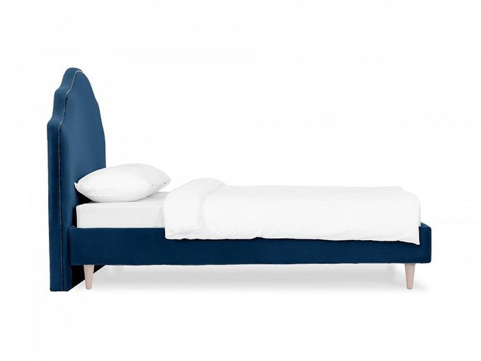 Кровать Queen II Victoria L 160х200 темно-синего цвета с бежевыми ножками - лучшие Кровати для спальни в INMYROOM