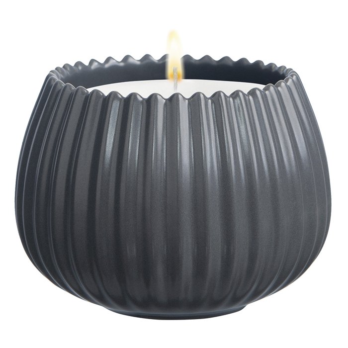 Ароматическая свеча Edge Nutmeg, Leather & Vanilla серого цвета - купить Свечи по цене 2590.0