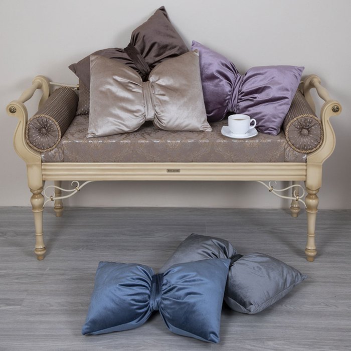Подушка декоративная Бант коричневого цвета - лучшие Декоративные подушки в INMYROOM