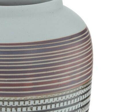 Фарфоровая ваза бежево-коричневого цвета - купить Вазы  по цене 2610.0