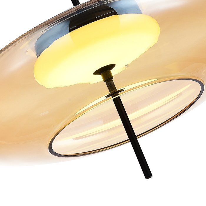 Подвесной светильник Helia с плафоном янтарного цвета - лучшие Подвесные светильники в INMYROOM