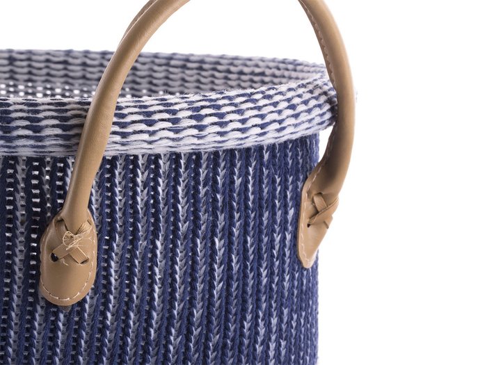 Корзина Todi Blue S синего цвета - лучшие Плетеные корзины в INMYROOM Корзина Todi Blue S синего цвета - лучшие Плетеные корзины в INMYROOM