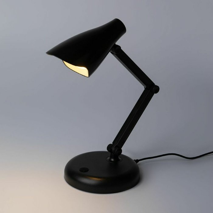 Настольная лампа NLED-515 Б0059846 (пластик, цвет черный) - купить Рабочие лампы по цене 850.0