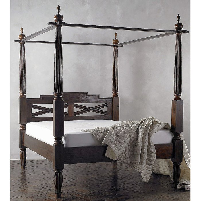 Кровать Keraton King с ручными резными элементами 180x200  - купить Кровати для спальни по цене 225280.0