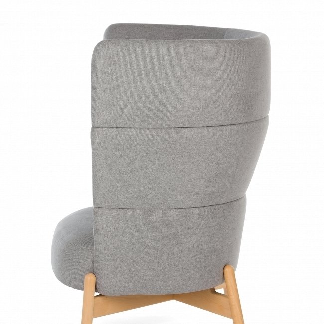 Кресло Wally High Wood серого цвета на деревянных ножках  - купить Интерьерные кресла по цене 57783.0
