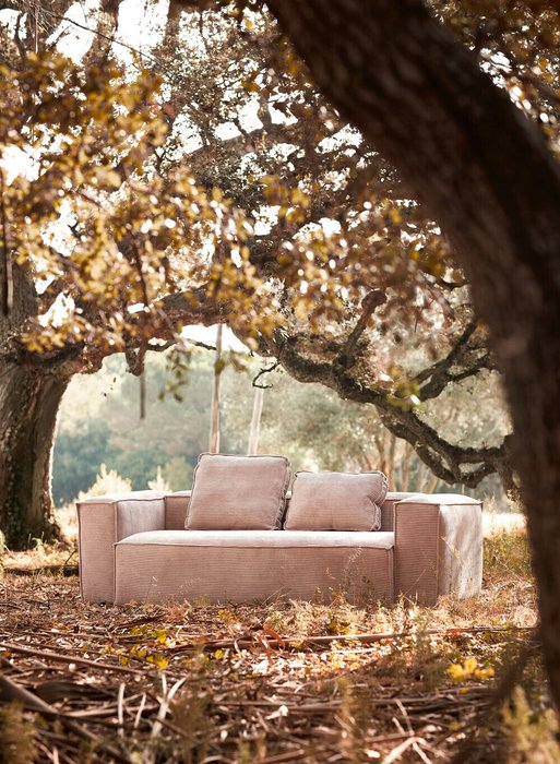 Двухместный диван Blok Pink с вельветовой обивкой - купить Прямые диваны по цене 263990.0