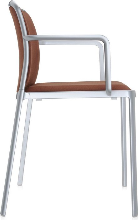 Стул Audrey Soft с подлокотниками коричневого цвета - лучшие Обеденные стулья в INMYROOM