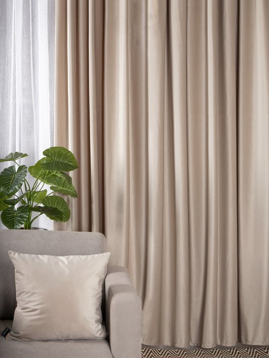 Штора Monaco 150х270 из велюра бежевого цвета - лучшие Шторы в INMYROOM Штора Monaco 150х270 из велюра бежевого цвета - лучшие Шторы в INMYROOM