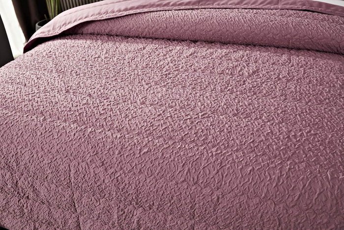 Покрывало с наволочками Надин 230х250 пепельно-розового цвета - лучшие Покрывала в INMYROOM