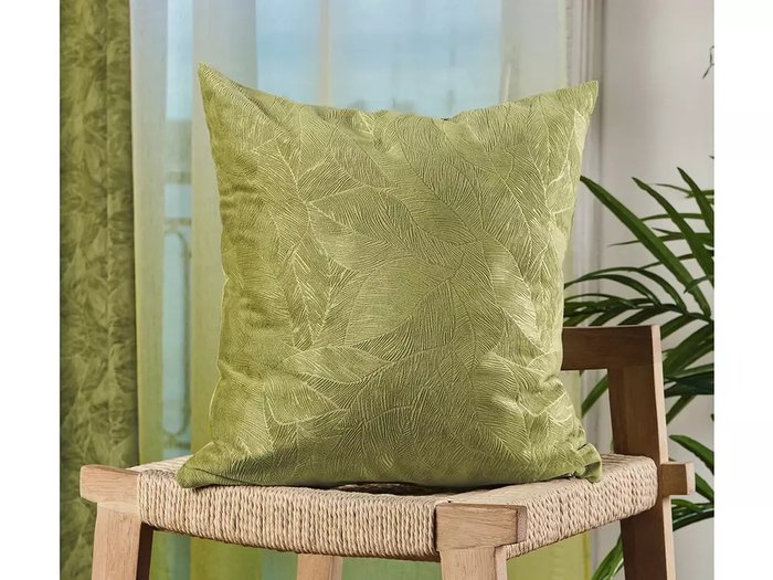 Декоративная подушка Narassvete 50х50 зеленого цвета - лучшие Декоративные подушки в INMYROOM