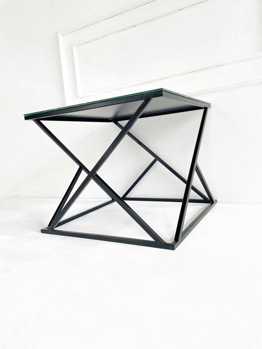 Журнальный столик "Elsa" черный с тонированным стеклом (450х450х450) - лучшие Журнальные столики в INMYROOM